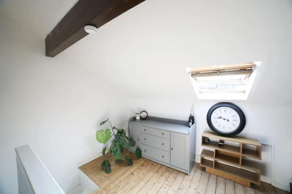 Apartament Delightful 2Bed House Near Central Leeds Leeds
